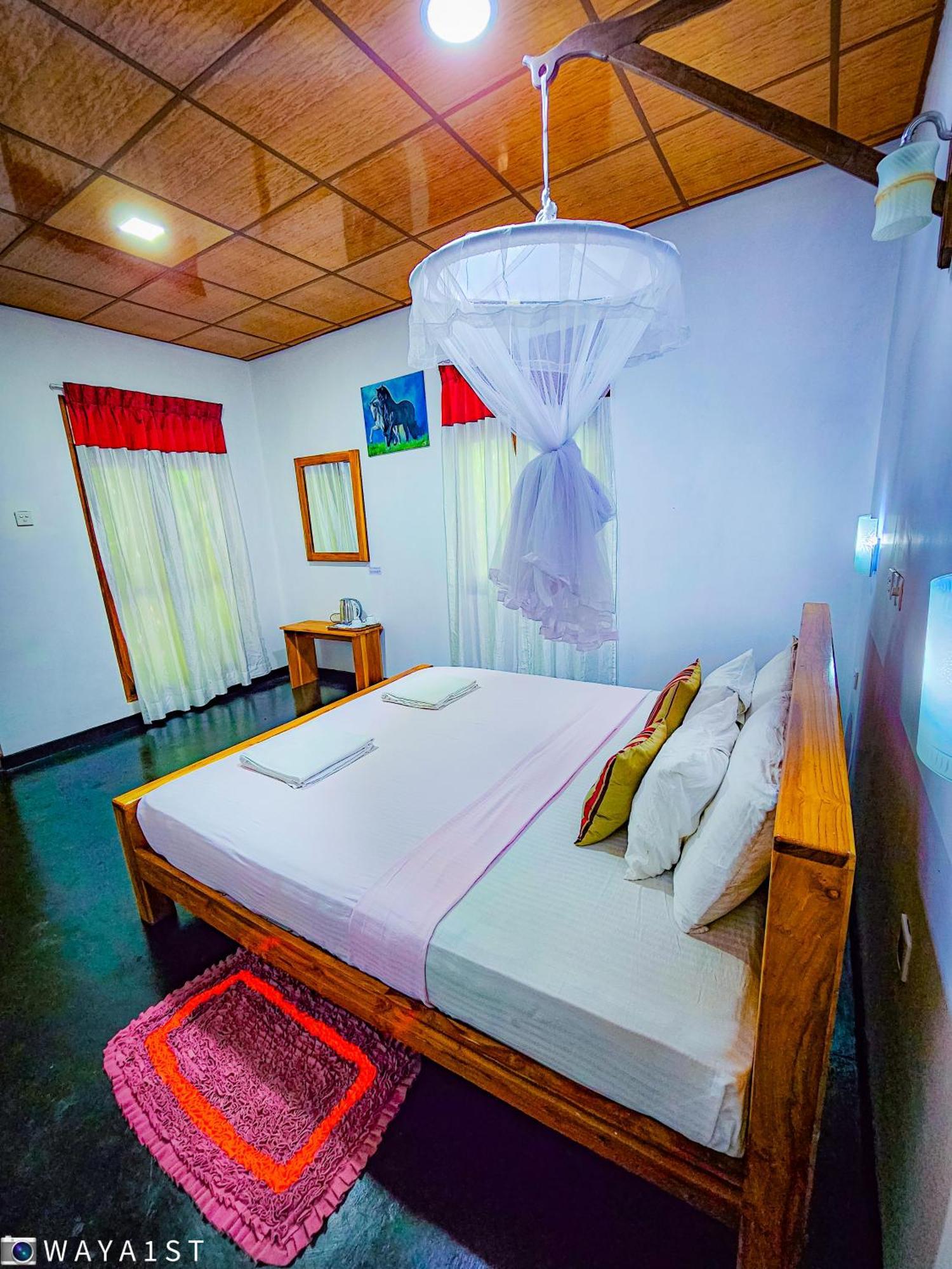 Bright Sun Safari Hotel Udawalawe Bagian luar foto